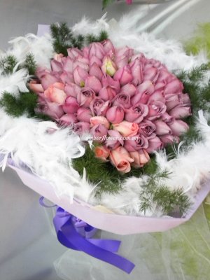 AHB9574 - Purple roses