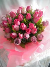 AHR1387 (Mixed purple & pink roses)