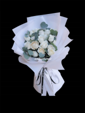 AHB9450 - White roses