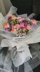 AHB9270 - Mixed roses