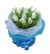 ALove294 (White roses)