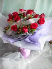 AHR1459 - Red roses