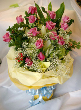 AHR8599 - Purple roses